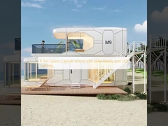 8 τόνων διαστημική κάψουλα με ηλιακά πάνελ και φωτισμό LED