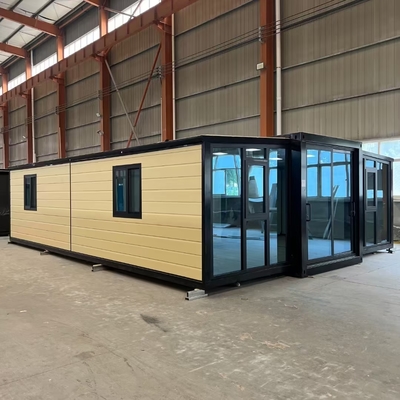 Αγορά 40ft Expandable Container Home with Bull 30*30 Flat Lamp 2200mm Fold Size and 5900*6300*2480mm Extended Size online manufacture