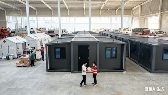 Αγορά Δυνατό να αναδιπλωθεί 20ft δοχείο με 18mm πάχος πυρόσβεση τσιμέντο Fiber πάτωμα 75mm EPS σάντουιτς πάνελ και 1 έτος εγγύηση διαδικτυακή κατασκευή